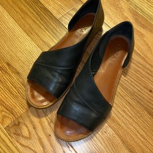 EUC 1. State black Celvin Leather Sandals - size 9.5.